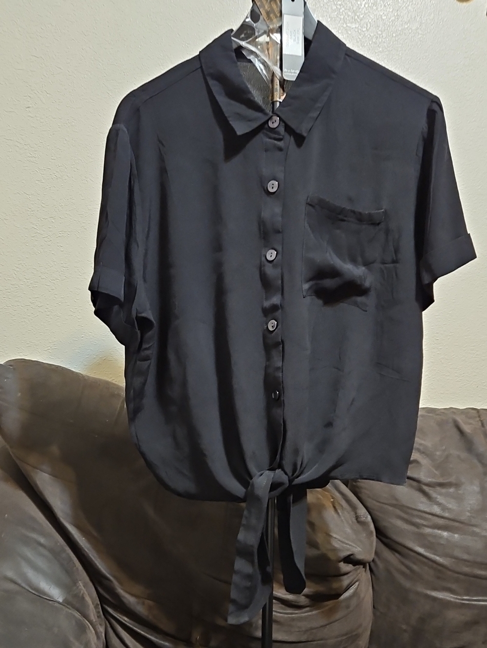 Tie-Hem Short Sleeve Button Blouse - Black